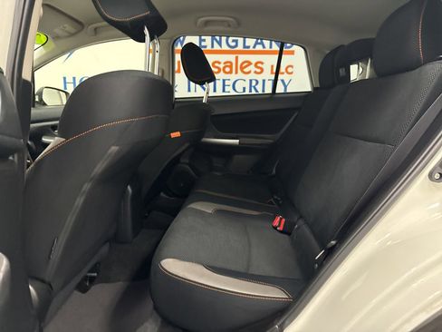 Used 2017 Subaru Crosstrek 2.0i Premium AWD/4WD image 13