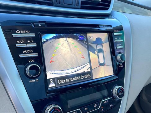 Used 2018 Nissan Murano Platinum image 25