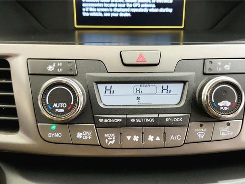 Used 2016 Honda Odyssey Touring image 25