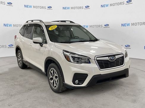 Used 2021 Subaru Forester Premium image 7