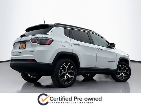 Used 2025 Jeep Compass Limited image 2