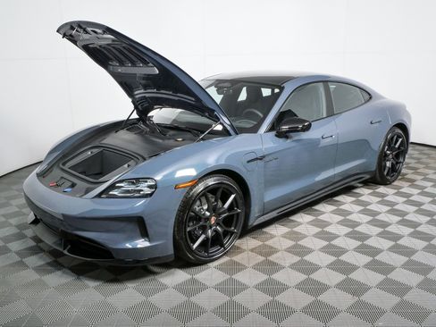 New 2026 Porsche Taycan RWD image 33