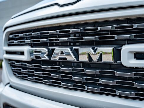 Used 2022 RAM 1500 Big Horn AWD/4WD image 13