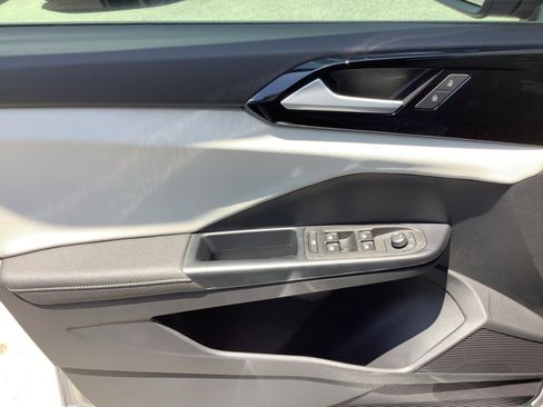New 2026 Volkswagen Taos S image 27