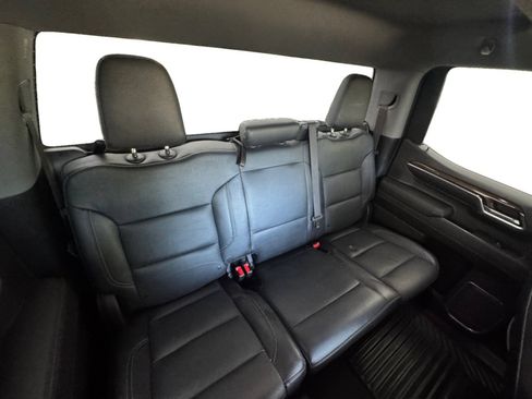 Used 2023 Chevrolet Silverado 1500 LT AWD/4WD image 16