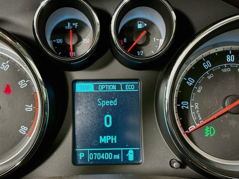 Used 2013 Buick Regal Premium FWD image 13