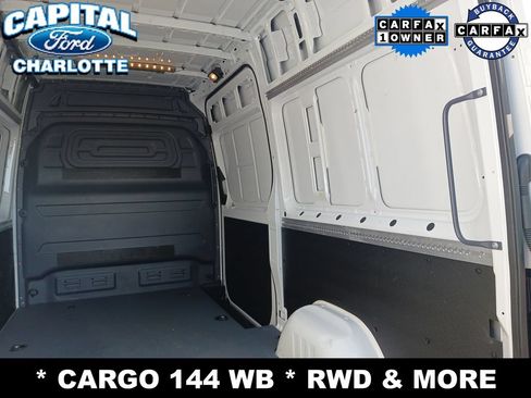 Used 2025 Mercedes-Benz Sprinter 2500 image 9