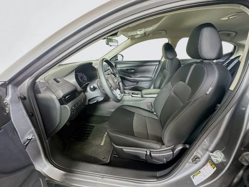 Used 2024 Nissan Sentra SV image 13