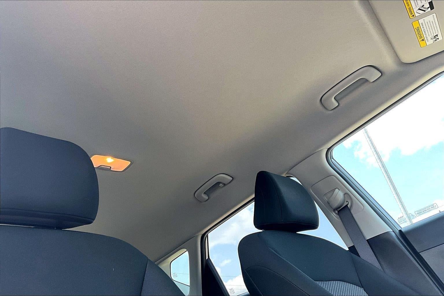 Used 2025 Kia Soul LX w/ LX Technology Package FWD image 25