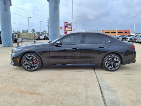 Used 2026 BMW 550e xDrive w/ Executive Package AWD/4WD image 8