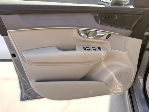 New 2026 Volvo XC90 B6 Ultra w/ Protection Package image 22