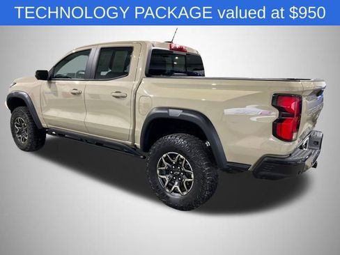Used 2024 Chevrolet Colorado ZR2 w/ ZR2 Convenience Package III image 3