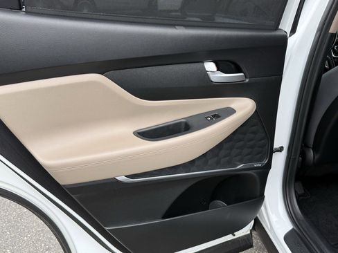 Used 2019 Hyundai Santa Fe SEL image 24