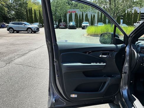 Used 2021 Honda Passport Touring image 11