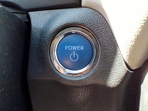 Certified 2022 Toyota RAV4 XLE w/ Convenience Package AWD/4WD image 22