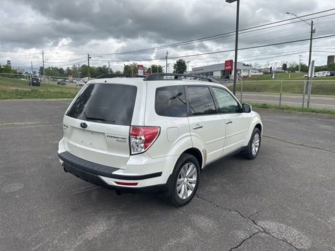 Used 2012 Subaru Forester 2.5X Premium w/ All-Weather Pkg AWD/4WD image 8