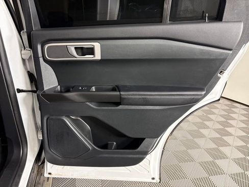 Used 2021 Ford Explorer 2WD image 46