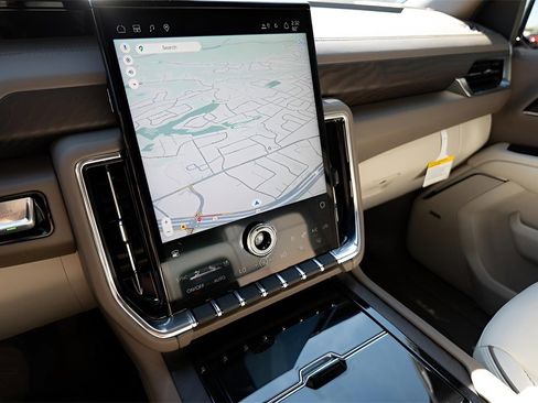 New 2026 GMC Yukon Denali w/ Denali Reserve Package image 15