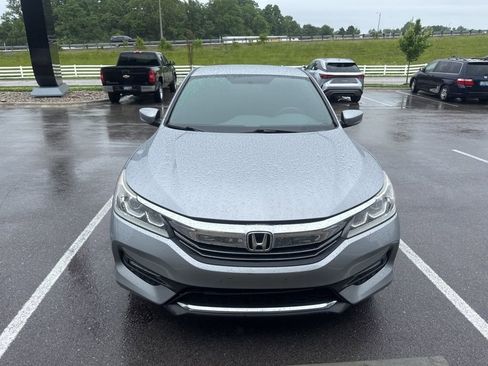 Used 2016 Honda Accord Sport image 4