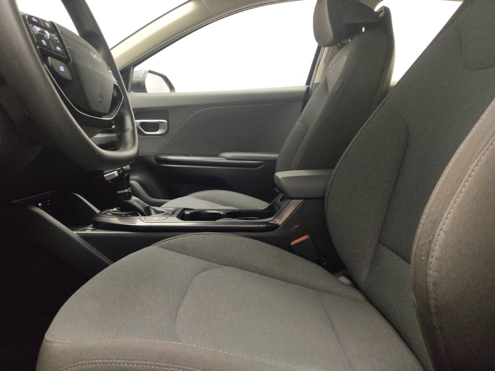 Used 2025 Kia K4 FWD image 17