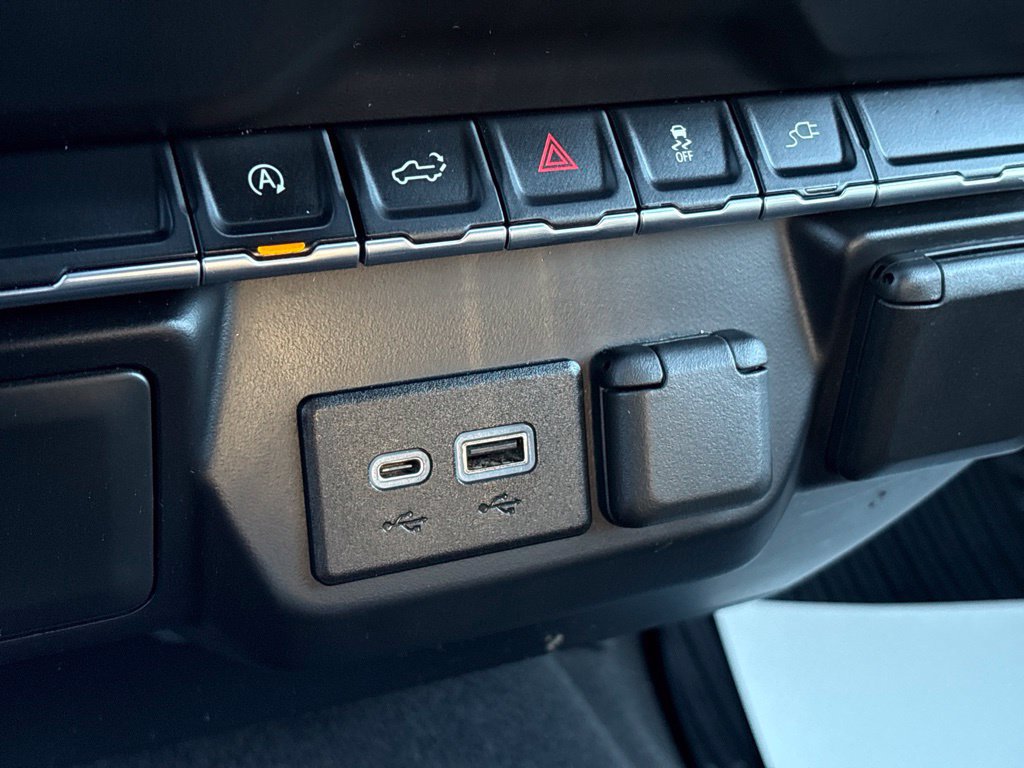 Certified 2021 Chevrolet Silverado 1500 Custom AWD/4WD image 16