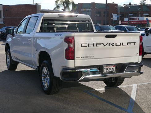 Used 2024 Chevrolet Silverado 1500 LT image 3
