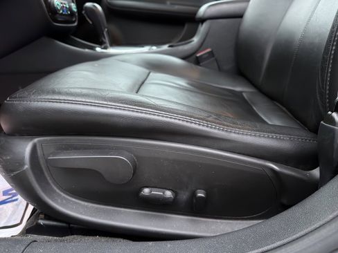 Used 2012 Chevrolet Impala LTZ image 37