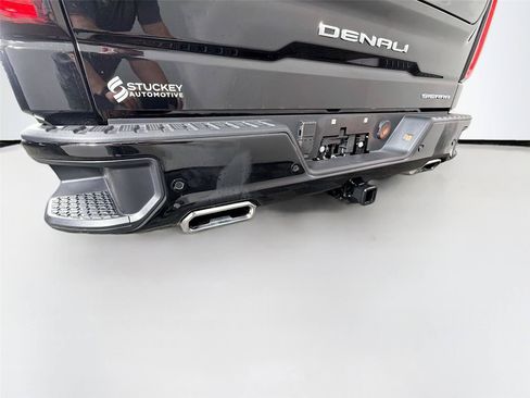 Used 2025 GMC Sierra 1500 Denali w/ Denali Reserve Package AWD/4WD image 36