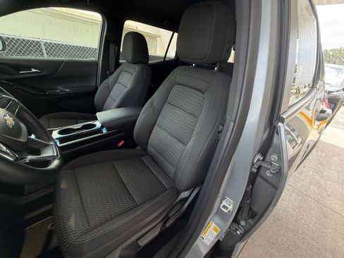 Used 2025 Chevrolet Equinox LT FWD image 36