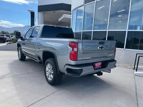 Certified 2024 Chevrolet Silverado 3500 High Country w/ High Country Premium Package AWD/4WD image 4
