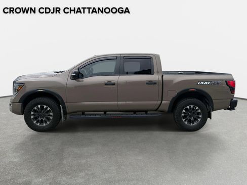 Used 2021 Nissan Titan PRO-4X w/ Pro-4x Convenience Package AWD/4WD image 2