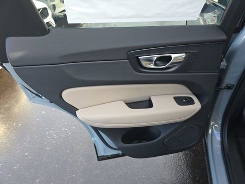 New 2026 Volvo XC60 B5 Plus w/ Climate Package image 17