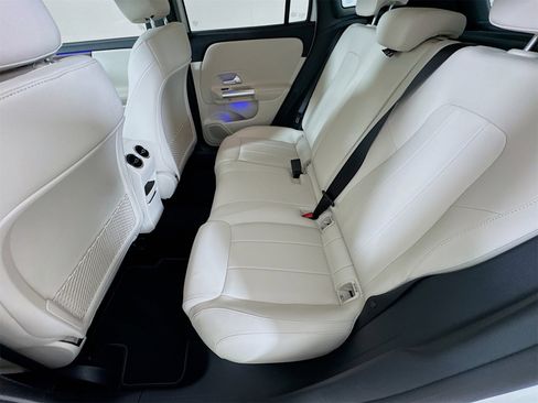 Certified 2023 Mercedes-Benz GLA 250 image 23