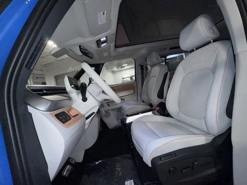 New 2025 Volkswagen ID. Buzz 1st Edition image 51