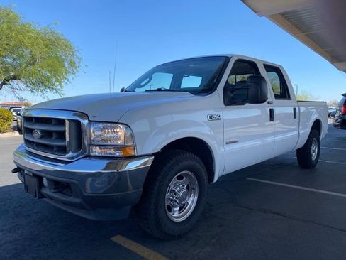 Used 2004 Ford F250 Lariat RWD image 1