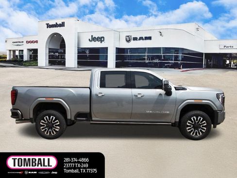 Used 2024 GMC Sierra 2500 Denali Ultimate w/ Max Trailering Package AWD/4WD image 8