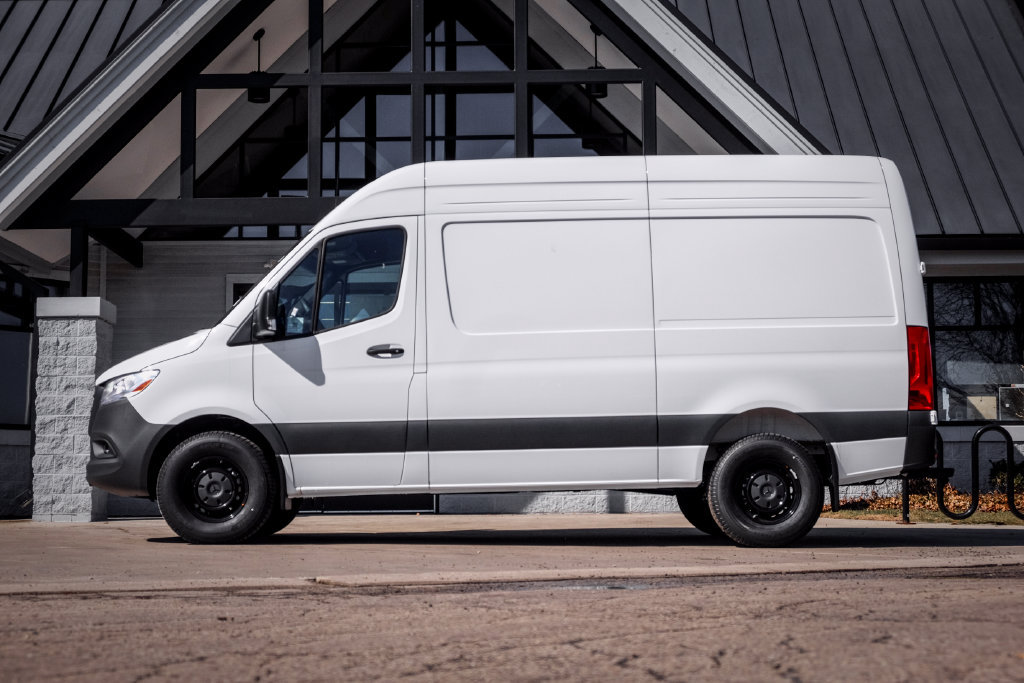 Used 2026 Mercedes-Benz Sprinter 2500 image 3