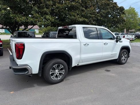 Used 2025 GMC Sierra 1500 SLT RWD image 4