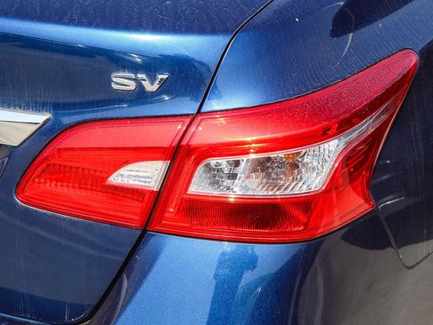 Used 2017 Nissan Sentra SV image 15