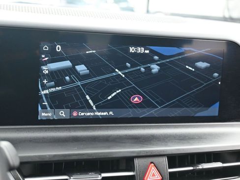 Used 2025 Kia Seltos EX w/ EX Sunroof Package image 18