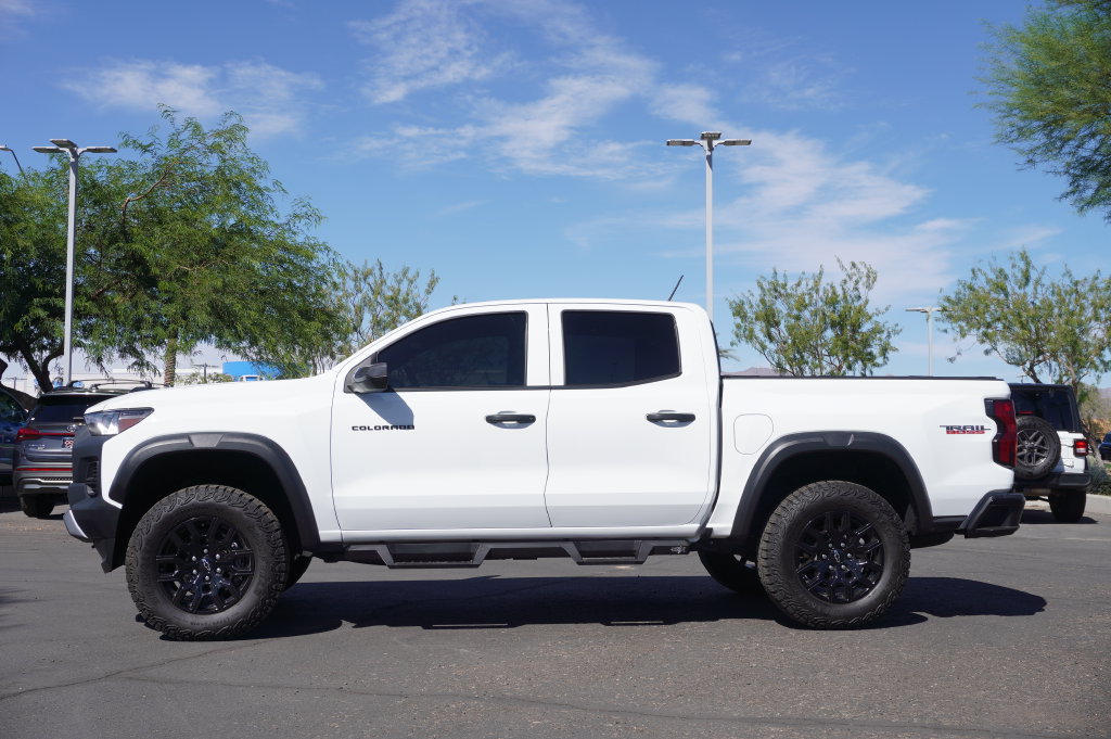 Certified 2025 Chevrolet Colorado Trail Boss AWD/4WD image 2