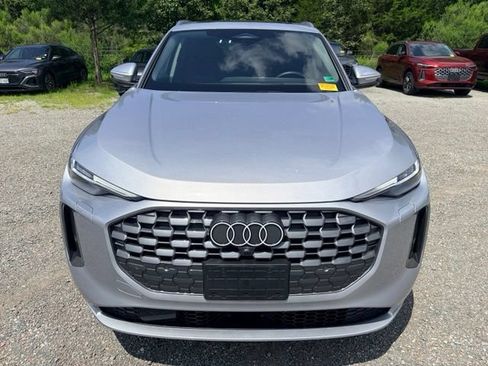 Certified 2025 Audi Q5 Premium w/ Premium Plus AWD/4WD image 2