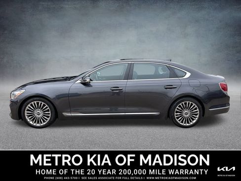 Used 2020 Kia K900 Luxury w/ VIP Package image 9