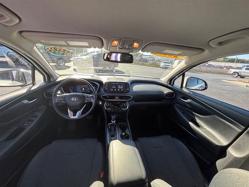Used 2019 Hyundai Santa Fe SEL image 13