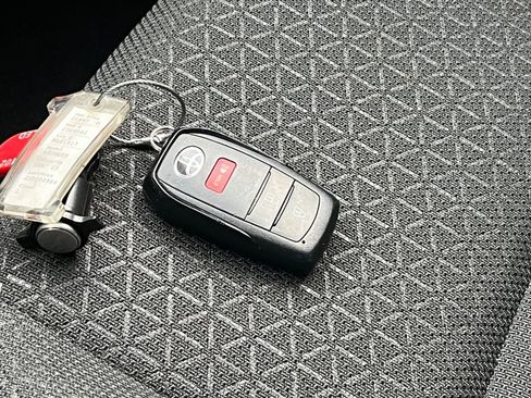 Used 2025 Toyota 4Runner SR5 image 22