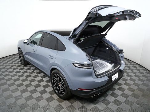 New 2026 Porsche Cayenne S image 33