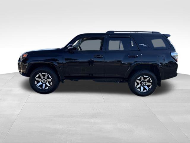 Used 2023 Toyota 4Runner TRD Off-Road Premium AWD/4WD image 9