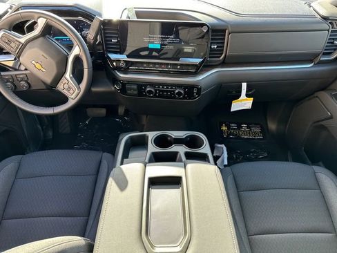 New 2026 Chevrolet Silverado 1500 LT image 18