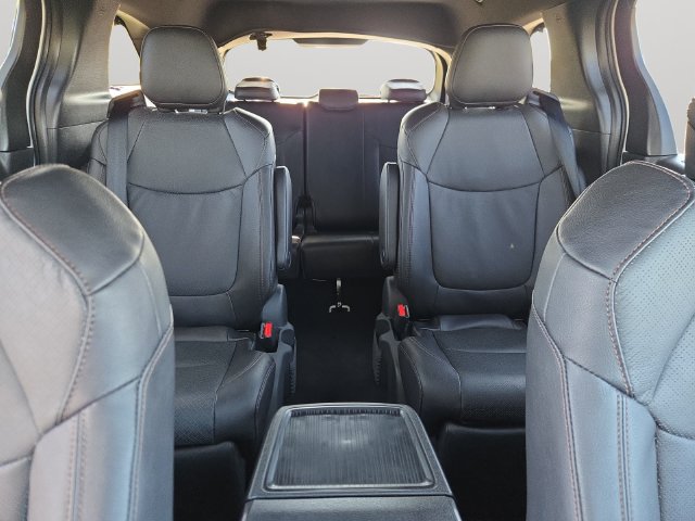 Certified 2026 Toyota Sienna Platinum AWD/4WD image 17