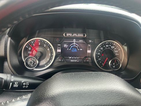 Used 2020 RAM 1500 Big Horn AWD/4WD image 29